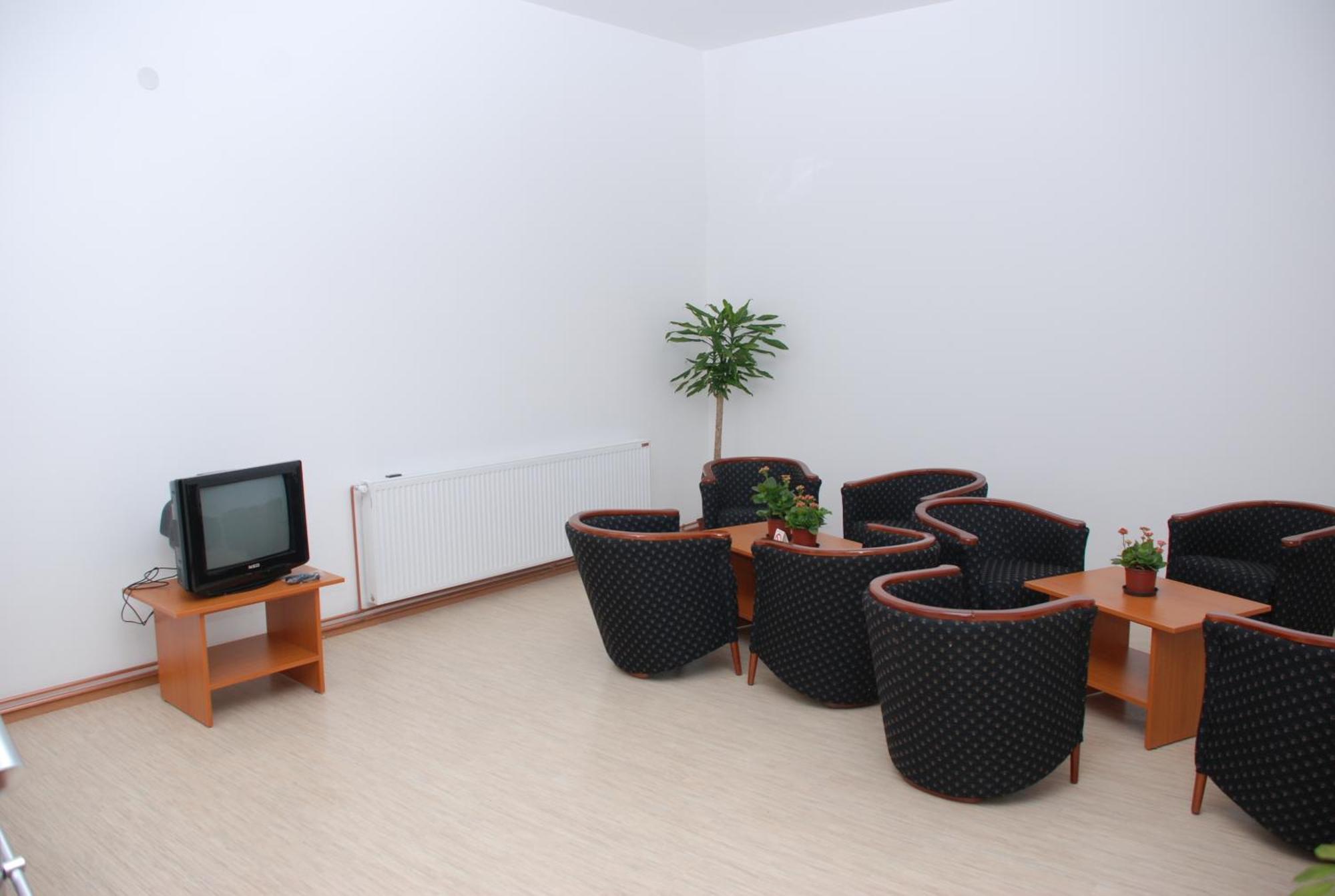 M Garni Hotel Vranje Buitenkant foto