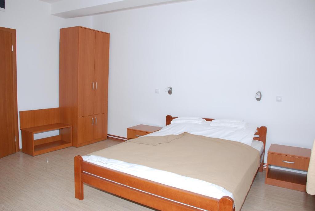 M Garni Hotel Vranje Kamer foto